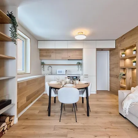 Casa Del Colle D2 Terrace & Garage - Happy Apartment Sestriere